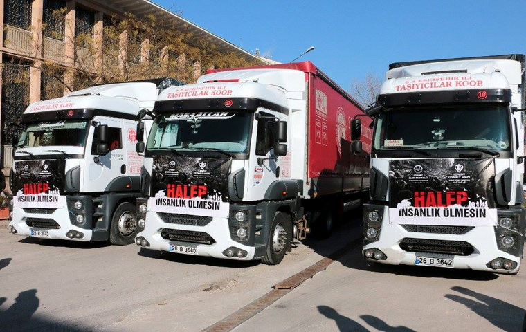 Pet stotina Kamiona i na stotine automobila iz Turske krenulo prema HALEPU