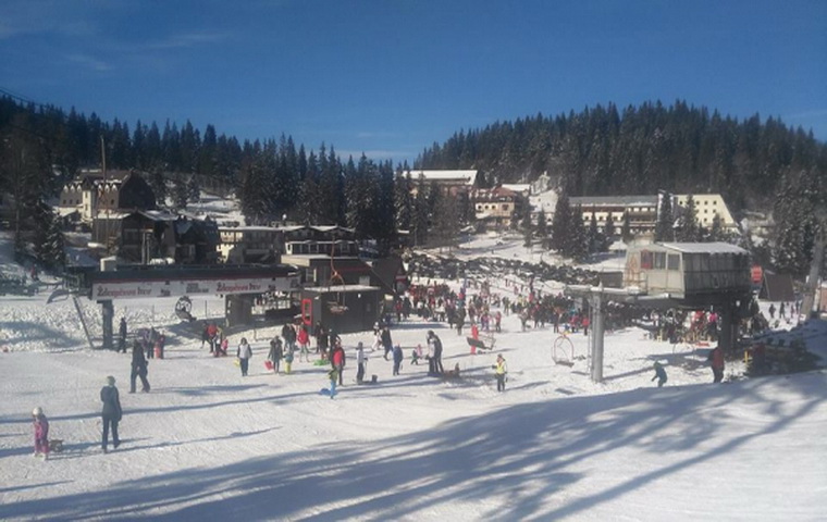 Skijališta i hoteli prepuni: Turisti uživaju na bh. planinama
