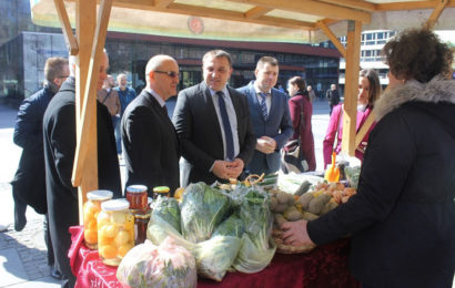 Ministar Dedić posjetio Sajam organske proizvodnje