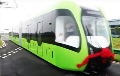 Voz bez mašinovođe i bez šina uspješno testiran u Kini