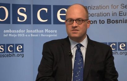 Šef misije OSCE-a u BiH Jonathan Moore u Banja Luci: Bosanski jezik postoji vijekovima